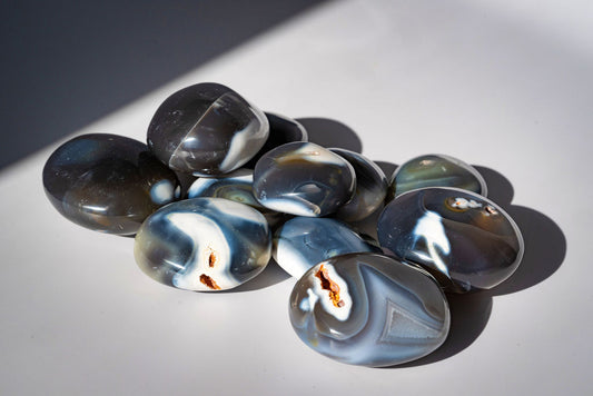 Orca Agate Palm Stones