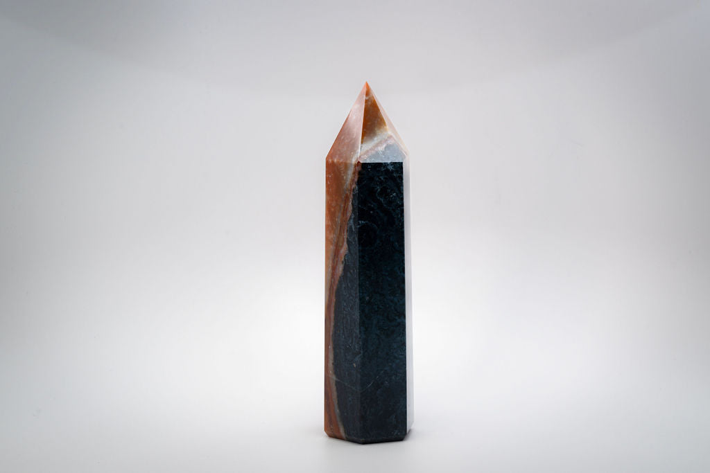 Dramatic Dark Agate Tower