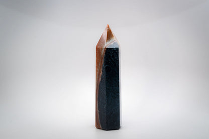 Dramatic Dark Agate Tower