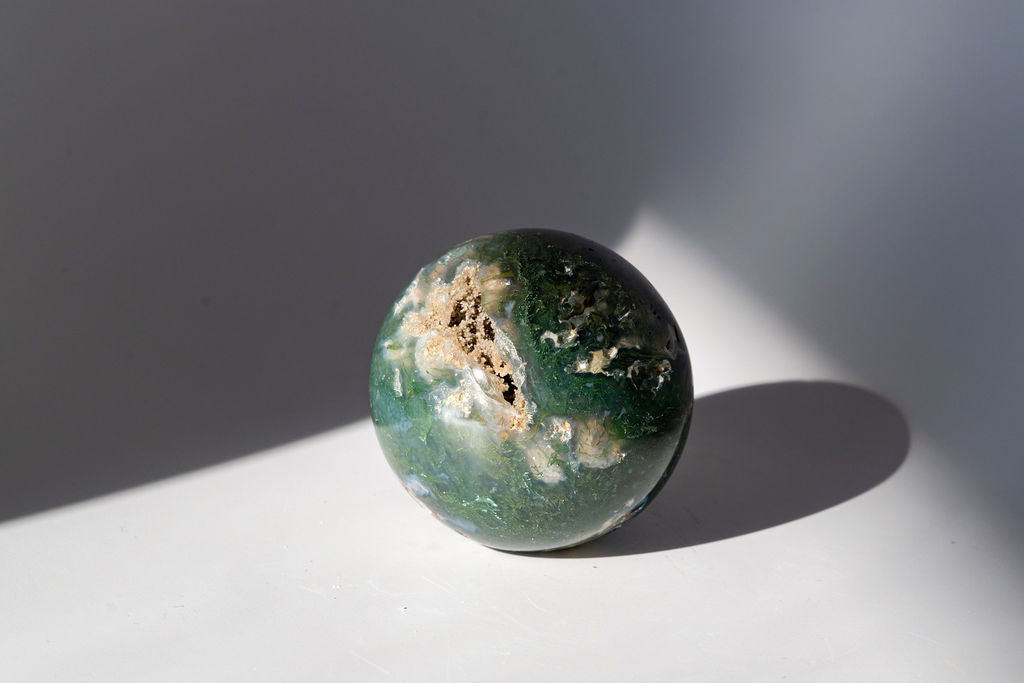 Greed Moss Agate Sphere