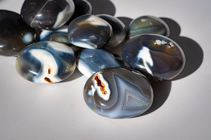 Orca Agate Palm Stones