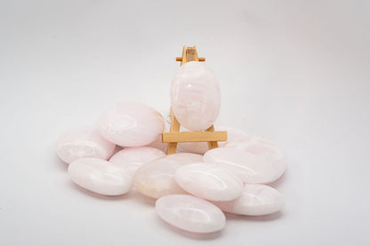 Mangano Calcite Palm Stones