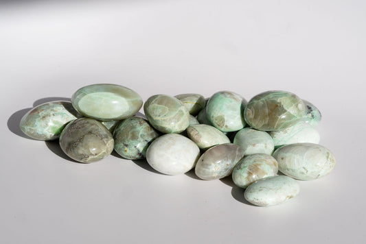 Garnierite (Green Moonstone)