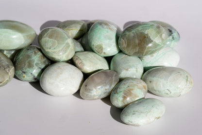 Garnierite (Green Moonstone)