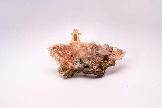 Hematoid Quartz with Green Phantoms